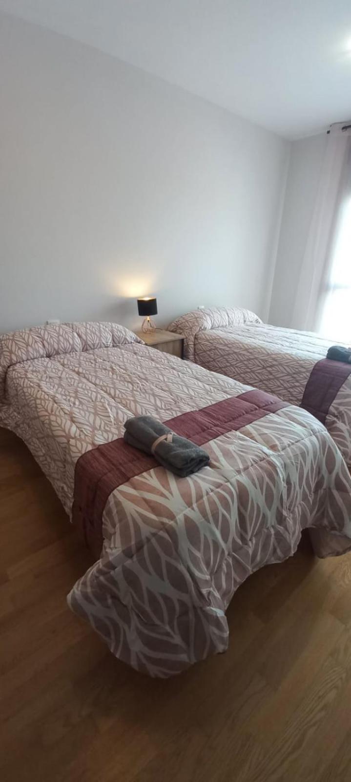 Apartamento Con 2 Dormitorios, Garaje Y Terraza Junto A וייאדוליד מראה חיצוני תמונה